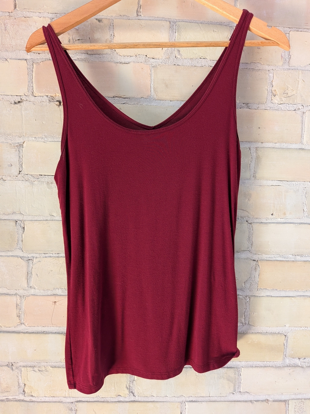 Reitmans Wine Reversible Scoop/V-neck Tank Top